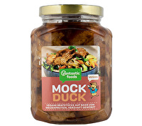 Die Veggie Entenfilets Mock Duck von Vantastic Foods sind lecker vorgeschmorte, eingelegte Seitanstücke in unverwechselbarer Konsistenz und Optik.