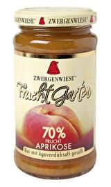 Der Fruchtaufstrich FruchtGarten Aprikose von Zwergenwiese besteht zu 70% aus Aprikosen, fruchtiger kann es kaum werden.