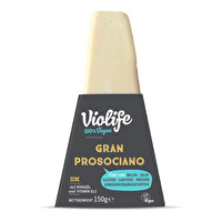 Gran Prosociano - Ecke von Violife besticht nicht nur durch sein verblüffend echtes Aussehen, er schmeckt auch richtig gut. Ideal geeignet für stilvolle Pasta!