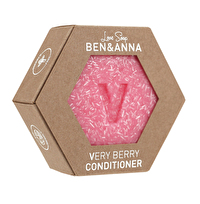 Der Love Soap Very Berry Conditioner von Ben & Anna verleiht deinen Haaren wunderbaren Glanz und einen zart-fruchtigen Beerenduft.