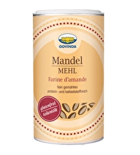 Das Mandelmehl von Govinda wird aus entölten Mandeln hergestellt, wodurch es wesentlich weniger Fett enthält.