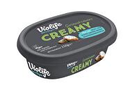 Der Creamy Streich Kräuter von Violife ist ein frischer und veganer Brotaufstrich nach Frischkäseart, der auch in Suppen und Soßen seinen vollen Geschmack entfalten kann.