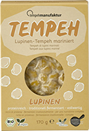 Dass Tempeh nicht immer aus Soja bestehen muss, beweist der Lupinen-Tempeh mariniert von der Tempehmanufaktur eindrücklich!