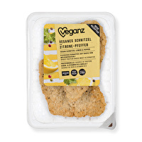 Das Vegane Schnitzel Zitrone Pfeffer von Veganz überzeugt durch eine knusprige Panade mit besonderer Würzung.