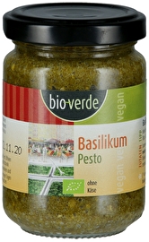 Das vegane Pesto Basilikum von bio-verde ist eine gute Mischung aus hochwertigem Öl, frisch zerstoßenem Basilikum und einem Hauch Knoblauch.