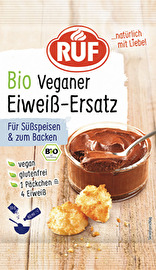 Der vegane Eiweiß Ersatz von RUF besteht aus Bio-Zutaten und kann herkömmliches Eiweiß in Süßspeisen super ersetzen.