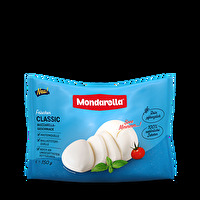 Der Mondarella Classic von Mondarella ist inspiriert von der italienischen Mozzarella-Tradition und besteht aus rein natürlichen Mandeln.