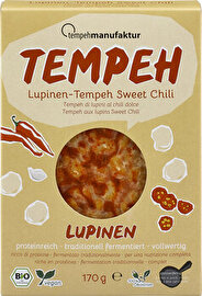 Mit dem Lupinen-Tempeh Sweet Chili bringt die tempehmanufaktor einen weiteren herzhaft nussigen, leicht süß und leicht scharfen Tempeh in jede Küche.