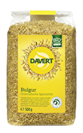 Bei Bulgur von Davert handelt es sich um Hartweizen in bester Bio-Qualität, der ähnlich gut sättigt wie Couscous oder Reis. Er eignet sich hervorragend als Beilage, für Salate, in Aufläufen oder Süßspeisen.