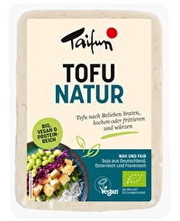Der Tofu Natur von Taifun im 200g-Pack eignet sich als neutraler Basis-Tofu für allerlei Verfeinerungen und passt sich deinem eigenen Geschmack an.