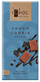 Stell dir vor, du nimmst knusprige Kakao-Kekse und hüllst sie mit zartschmelzender Reisdrink-Schokolade ein, denn genau das hat ichoc in ihrer Choco Cookie Schokolade gemacht.