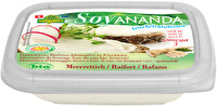 Die vegane Meerrettich-Frischkäse-Alternative von Soyana eignet sich hervorragend direkt aufs Brot, als Gemüsedip oder zum Verfeinern von Suppen und Soßen. Köstlich und günstig bei kokku zum Kauf!