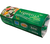 Der °Veganella Basilikum° von Soyana ist eine vegane Mozzarellaalternative aus Cashewkernen, unvergleichlich cremig und ganz hervorragend zum Überbacken geeignet ist.