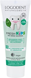 Das Logodent Kids Zahngel Spearmint von Logona ist ideal für die frühkindliche Zahnpflege geeignet. Schonende Bestandteile und angenehmer Geschmack sind garantiert. Jetzt günstig bei kokku kaufen.