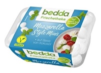 Die Mozzarella Style Minis von bedda auf Kokosölbasis sind vielseitig einsetzbar und perfekt für Spieße, Tomaten-Mozzarella, Salate und vieles mehr.