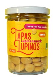 Mit Tapas Lupinos bringt Biolandhof Klein Spaniens und Portugals beliebten Snack zu uns. Die in Salzlake eingelegten Lupinenkerne stammen aus regionalem Anbau und passen sehr gut zu Bier oder Wein.