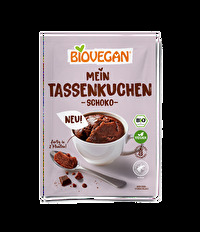 Mein Tassenkuchen Schoko von Biovegan ist ein Gedicht für alle Liebhaber von Schoko-Brownies! Einfach mit Pflanzendrink in der Tasse angerührt, in der Mikrowelle erwärmt und fertig ist die kleine Zwischenmahlzeit!