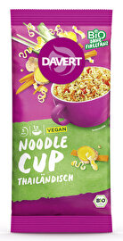 Mit dem Noodle-Cup Thailändisch von Davert kannst Du in nur wenigen Minuten eine köstliche kleine Mahlzeit genießen, egal ob zu Hause oder unterwegs.