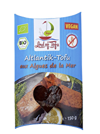 Das Atlantik Tofu von Lord of Tofu ist die ideale Fischalternative zum Grillen oder Braten für alle Liebhaber des Lachs! Dank des enthaltenen Kombucha bleibt das Atlantik Tofu saftiger als normaler Tofu und trocknet beim Braten nicht so ein. So entsteht ein richtiger fischiger Geschmack bei einer überzeugenden Konsistenz.