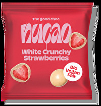 Die White Crunchy Strawberries von nucao gibt es nun auch in kakaohaltiger, heller Bio-Hülle.