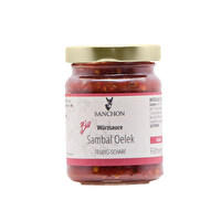 Die Sambal Oelek Würzsauce von Sanchon ist eine traditionelle Würzpaste auf Chili-Basis mit feurig-scharfem Aroma.