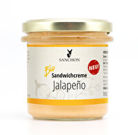 Die Sandwichcreme Jalapeno von Sanchon bringt dir angenehme Schärfe aufs Brot.