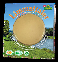 Der fermentierte Limmattaler von Soyana ist authentisch im Geschmack genauso wie in der Konsistenz. Er ist schnittfest, macht sich gut aufs Brot, für Käseplatten, für Käse-Obst-Spieße oder zum Sofortvernaschen.