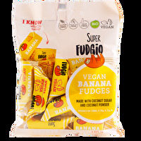 Die Toffee °Banana Flavour° von Super Fudgio mit dem Pulver aus gefriergetrockneten Bananen schmelzen auf der Zunge und sind extraweich! Jetzt preiswert bei kokku im veganen Onlineshop bestellen!