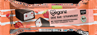 Der Choc Bar Strawberry ist eine fruchtig süße Abwechslung im Schokoriegel Sortiment von Veganz.