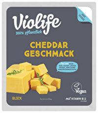 Mit dem Block Cheddar von Violife kommt jetzt ein herzhafter und mit guten Schmelzeigenschaften versehener veganer Ersatz daher, der sowohl auf frischem Brot als auch überbacken auf Toast und Pizza eine richtig gute Figur macht!