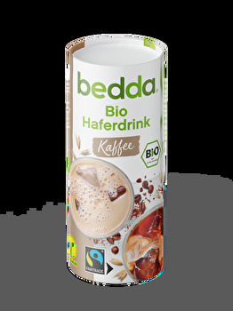 Wir finden, Sommer ohne Eiskaffee ist wie Baden ohne Wasser! Bedda findet das wohl auch, deswegen kommt hier der Haferdrink Kaffee, der sich mit hoher Wahrscheinlichkeit schon bald zu Deinem liebsten Sommergetränk mausern könnte!