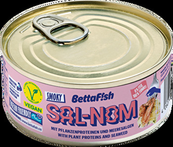 Der SAL-NOM von BettaF!sh ist ein Lachsersatz in der Dose in Bestform! Basierend auf Meeresalgen, Erbsen und Ackerbohnen bietet er einen klassischen Geschmack, der kaum vom Original zu unterscheiden ist.