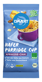 Der Hafer Porridge Cup Aprikose-Chai von Davert ist eine nährstoffreiche und ballaststoffreiche Frühstücksoption, die sich im Handumdrehen zubereiten lässt.