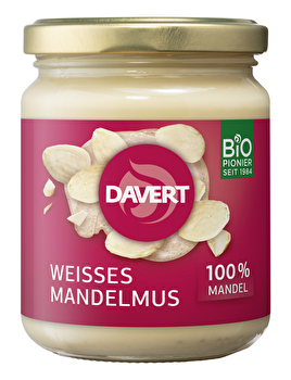 Das weiße Mandelmus von Davert besteht aus 100% geschälten Süßmandeln, die schonend blanchiert und fettfrei geröstet werden.