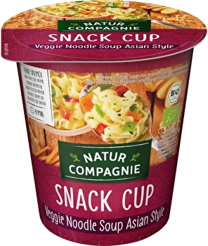 Die Gemüsesuppe Nudeln Asia Becher von Natur Compagnie ist praktisch und lecker.
