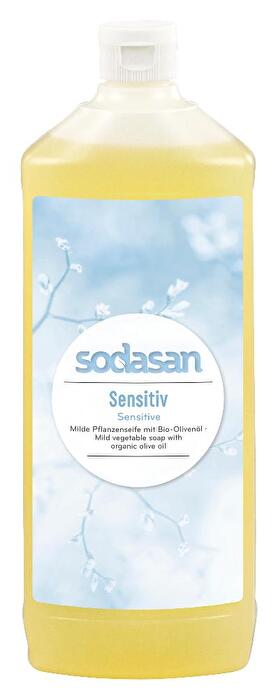 Diese zertifizierte Flüssigseife Liquid Sensitive von Sodasan eignet sich perfekt für das Händewasche oder auch zur allgemeinen Körperpflege. Besonders menschen mit sensibler Haut kommen hier auf ihre Kosten.