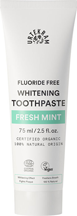 Die fluoridfreie Zahnpasta Fresh Mint von Urtekram erhält ihre ursprüngliche , hellgraue Farbe durch die verwendete Naturkreide und enthält Aloe Vera für die Pflege des Zahnfleisches.