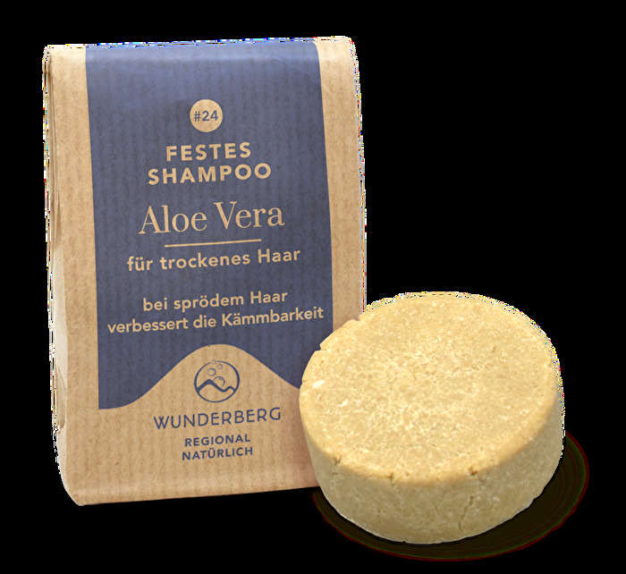 Das Feste Shampoo Aloe Vera von Wunderberg pflegt Deine Haare intensiv mithilfe der Pflanzenkraft von Aloe Vera und Bio Brokkoli-, Hanf- und Himbeersamenöl.