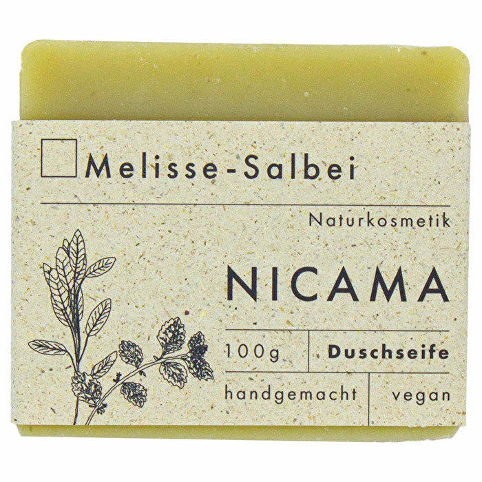 Die feste NICAMA Melisse-Salbei Seife versprüht einen Duft nach frischen Kräutern und ist eine nachhaltige Alternative zum herkömmlichen Duschgel.