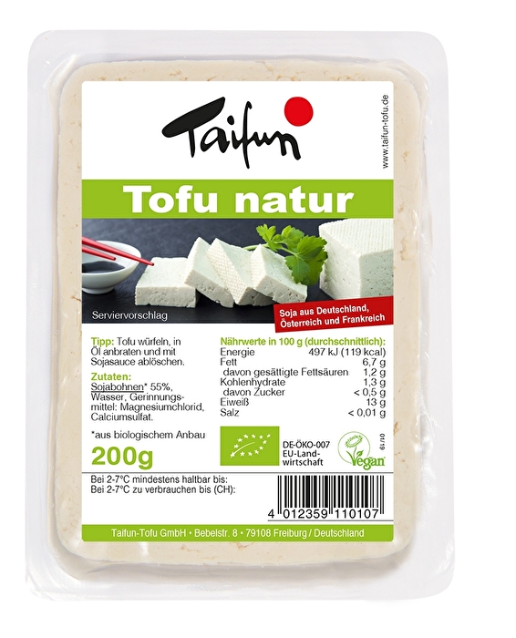 Der Tofu Natur von Taifun im 200g-Pack eignet sich als neutraler Basis-Tofu für allerlei Verfeinerungen und passt sich deinem eigenen Geschmack an.Der Tofu Natur von Taifun im 200g-Pack eignet sich als neutraler Basis-Tofu für allerlei Verfeinerungen und passt sich deinem eigenen Geschmack an.