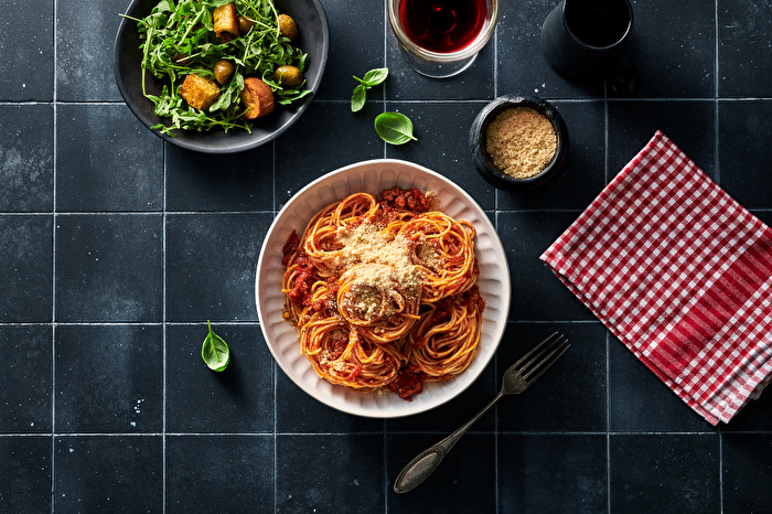 Pastasan Parmesan-Alternative auf Mandelbasis von Mondarella günstig bei kokku im veganen Onlineshop kaufen.
