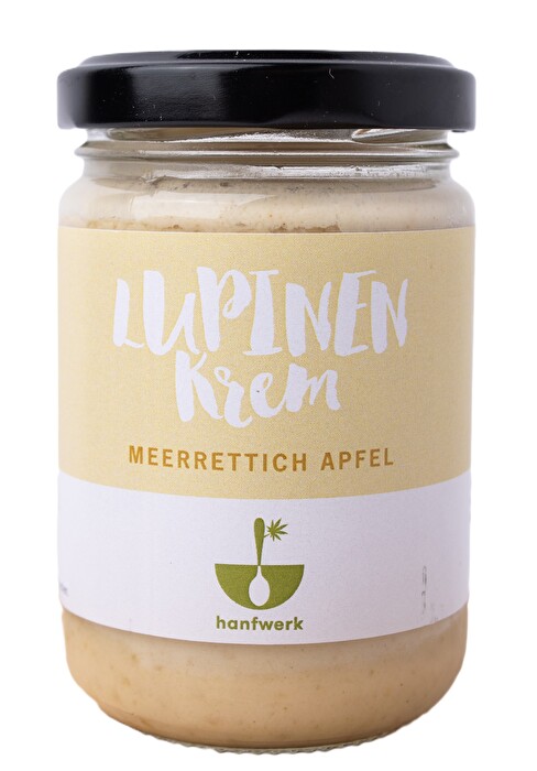 Die Lupinenkrem Meerrettich Apfel von hanfwerk hat eine milde Meerrettich-Apfel-Note und dabei trotzdem Ausdrucksstark.