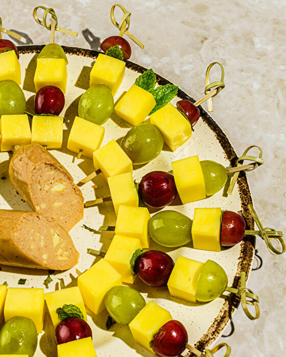 Die Vegane Mini-Bockwurst mit Schmelz bereichert jedes Buffet!