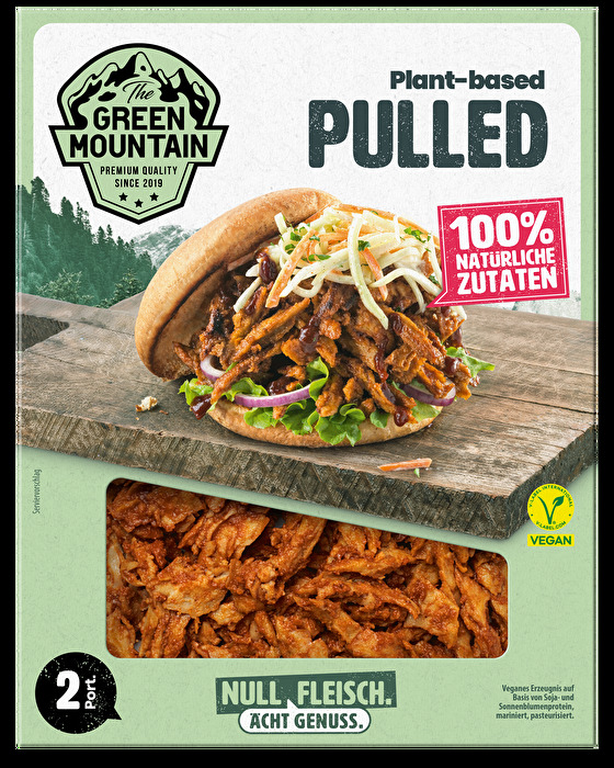 Mit Veganes Pulled von Green Mountain gibt es endlich eine vegane Alternative zu Pulled Pork, die ihren Namen gerecht wird.