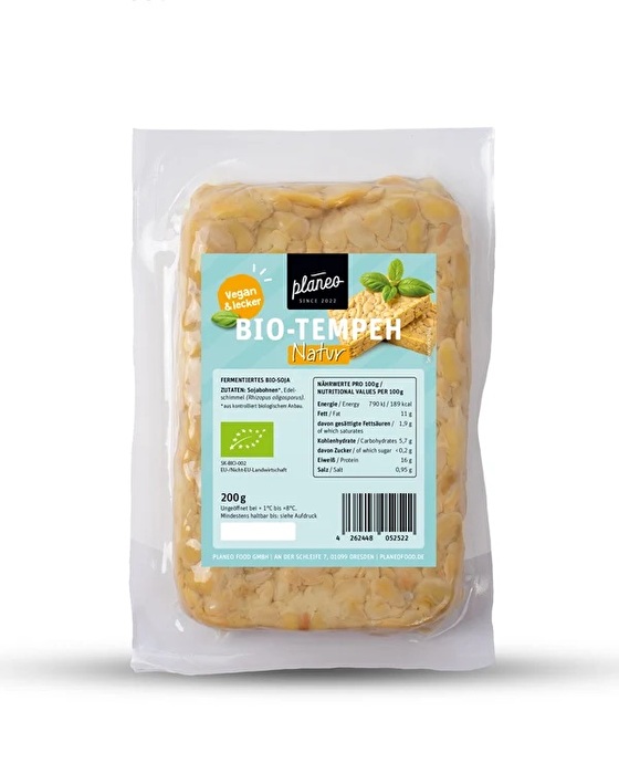 Der BIO Tempeh Natur von planeo ist eine vielseitige vegane Proteinquelle aus fermentierten Bio-Sojabohnen.