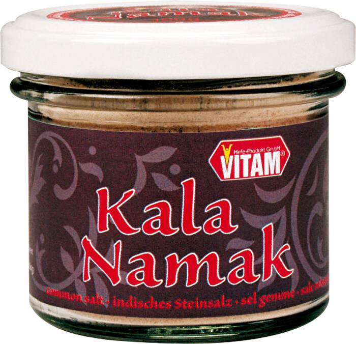 Das Kala Namak Schwefelsalz - auch als schwarzes Salz bekannt - ist eine Salzspezialität aus Pakistan und eignet sich dank seines schwefeligen Aromas ausgezeichnet zur Zubereitung von veganem Tofu-Rührei.