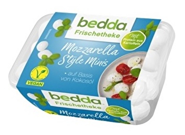 Die Mozzarella Style Minis von bedda auf Kokosölbasis sind vielseitig einsetzbar und perfekt für Spieße, Tomaten-Mozzarella, Salate und vieles mehr.