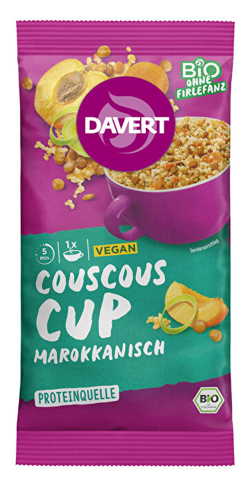 Der Couscous Cup Marokkanisch von Davert bringt dir in wenigen Minuten den Geschmack aus 1001 Nacht direkt nach Hause, ins Büro oder überall dorthin, wo du heißes Wasser zur Verfügung hast.