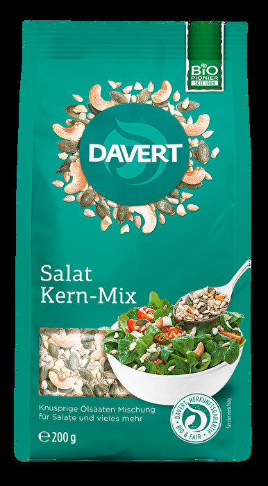 Ob frisch in der Pfanne angeröstet oder roh genossen, der Salat Kern-Mix von Davert bereichert deine Gerichte mit einer köstlichen Mischung aus erlesenen Ölsaaten und mild-nussig schmeckenden Cashewkernen.
