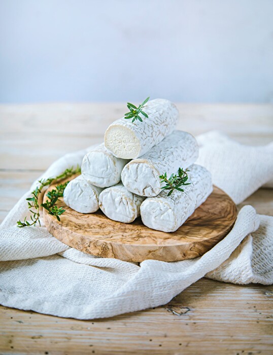 Jil Alternative zu gereiftem Ziegenkäse von Jay & Joy preiswert im Veganshop bei kokku-online.de bestellen.